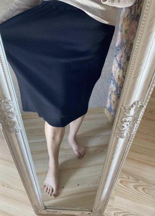 Чёрная трикотажная юбка ниже колена на резинке шикарно тянется 52-56 р1 фото