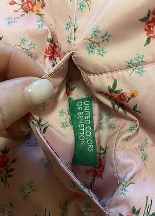 Курточка benetton двостороння на 3-5 років3 фото