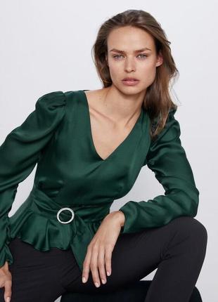 Крутезна блуза zara