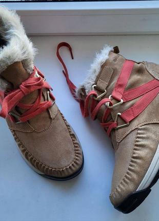 Женские зимние кожаные ботинки на мембране waterproof 

columbia