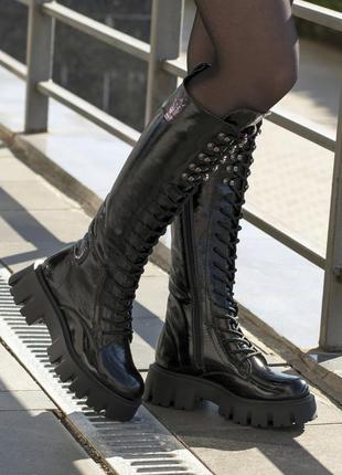 Лакові жіночі натуральні зимові чоботи на шнурівці всередині шерсть євро m-37
