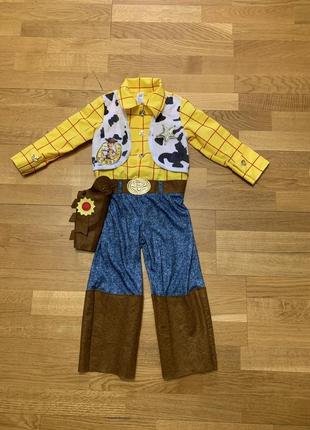 Яркий карнавальный костюм персонажа шериф вуди из истории игрушек на 3-4 года