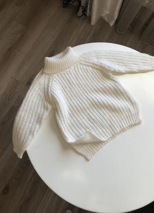 Свитер свитер с разрезами