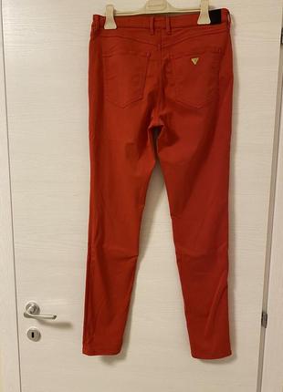 Красные джинсы брюки guess. эластичные удобные джинсовые брюки гуess4 фото