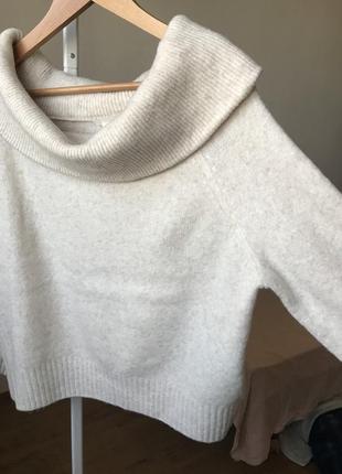 Теплый свитер свободного кроя с 8% шерстью и воротником5 фото