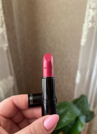 Artdeco perfect color lipstick помада для губ1 фото