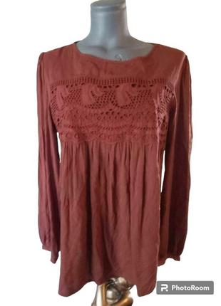Блуза с кружевом ришелье, из натуральной ткани,терракотового цвета,46-48 размер