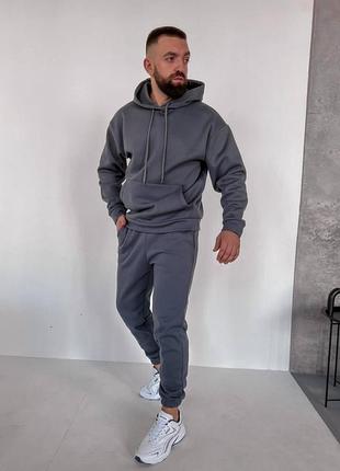 Чоловічий теплий костюм