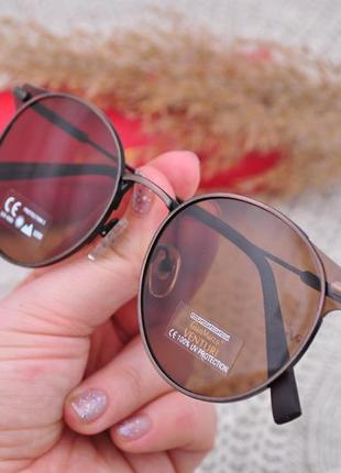 Красивые  солнцезащитные очки gian marco venturi gmv865