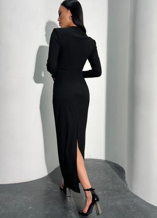 Плаття жіноче міді по фігурі, з фігурним декольте, довгим рукавом, трикотажне в рубчик, чорне2 фото