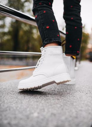 Жіночі черевики dr.martens classic white5 фото