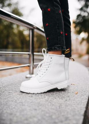 Женские ботинки dr.martens classic white