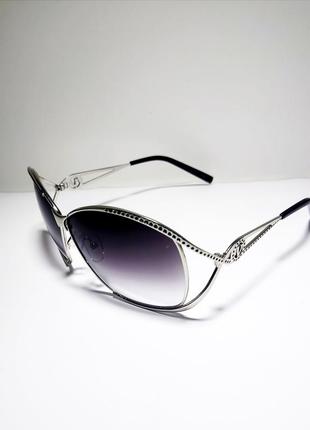 Классические солнцезащитные женские очки3 фото