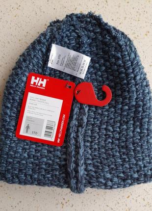 Теплая мужская шапка
helly hansen chill knit beanie8 фото