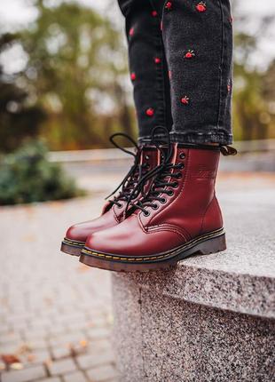 Жіночі черевики dr.martens cherry red хутро