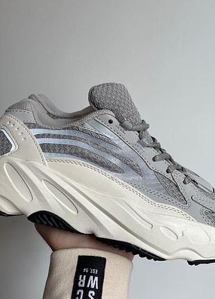 Кроссовки женские yeezy beach 700 v2 static