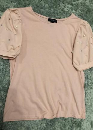 Футболка с камнями