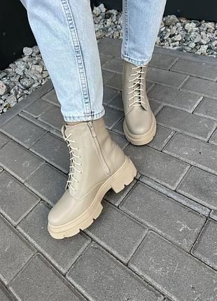 Кожаные зимние ботинки бежевые