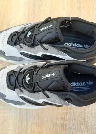 Чоловічі кросівки adidas streetball grey black чорного з сірим кольорів3 фото