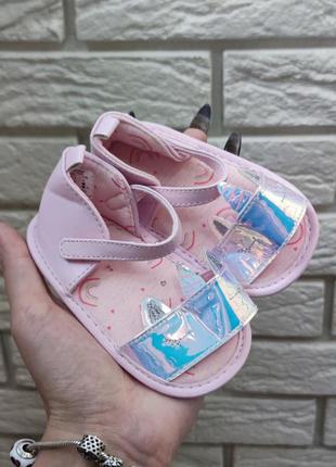 Пінетки з єдинорігом босоніжки