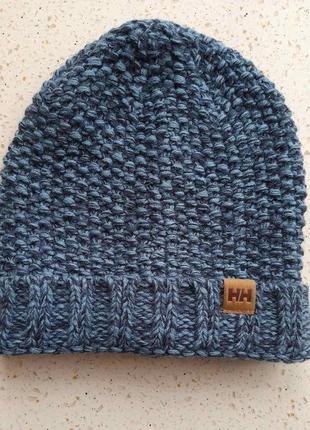 Тепла жіноча шапка
helly hansen chill knit beanie4 фото