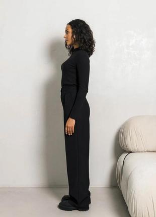 Зручні класичні брюки широкі на резинці зі стрілками 44-52 розміри різні кольори чорні4 фото