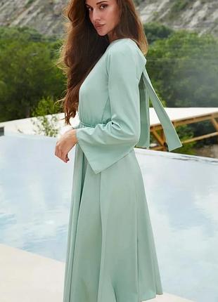 Неймовірна сукня