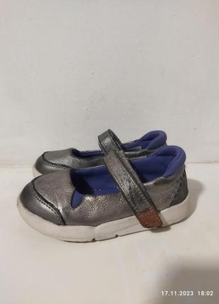 Детские туфли фирмы clark's, страна производитель сша.