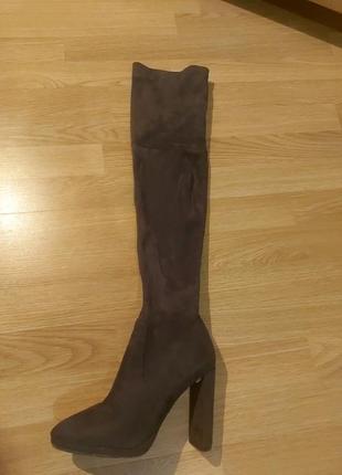 Дуже гарні чоботи-панчохи( ботфорти), 37р.