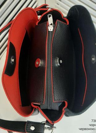 Женская стильная и качественная сумка из натуральной замши и искусственной кожи на 3 отдела черный с красным8 фото
