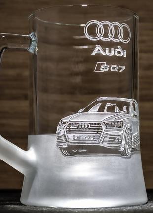 Подарунок водію - бокал для пива з гравіюванням автомобіля audi sq7 20222 фото