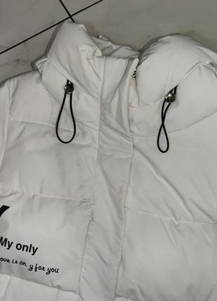 Женское теплое стильное белое зимнее пальто пуховик куртка xs-s 40-423 фото