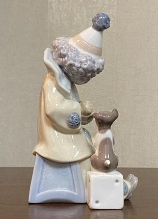 Порцелянова статуетка lladro «клоун п'єро з цуценям і гармонією».5 фото