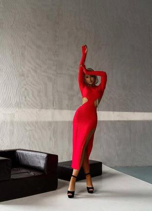 Сукня міді з розрізом по ніжці приталена з вирізами на талії і ланцюгами з довгими рукавами елегантна ефектна плаття чорна червона стильна