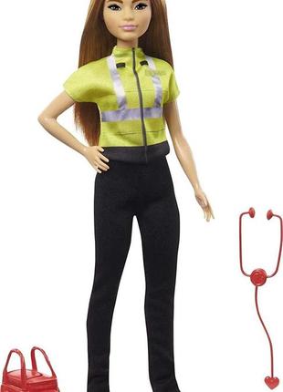 Лялька барбі парамедик barbie paramedic doll, petite gyt28