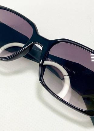 Корректирующие очки для зрения женские тонированные в пластиковой оправе с геометричными матовыми дужками5 фото