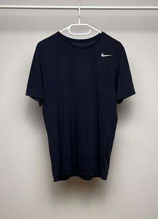 Футболка nike dri-fit tee