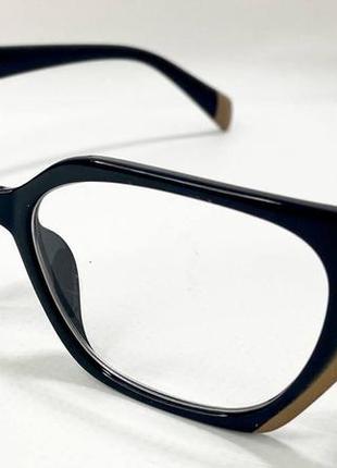 Корректирующие очки для зрения женские лисички в пластиковой оправе дужки на флексах