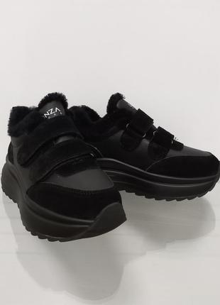Женские зимние черные кроссовки с липучками на платформе8 фото