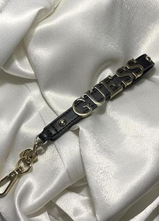 Брелок, ремешок для клатча guess