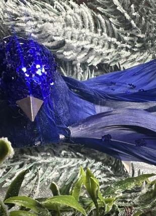 Декоративний птах на кліпсі 18см, колір - блюмарин