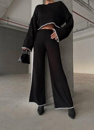 Женский костюмчик с джоггерами черный и молочный4 фото