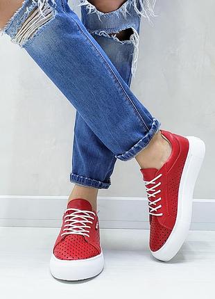 Кеды из натуральной кожи кроссовки кросівки кеди красные с перфорацией р36-40 мокасини