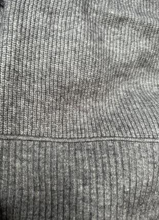 Жіночий теплий гольф-светр великого розміру4 фото