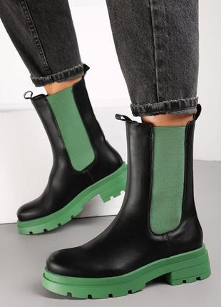 Зеленые ботинки1 фото