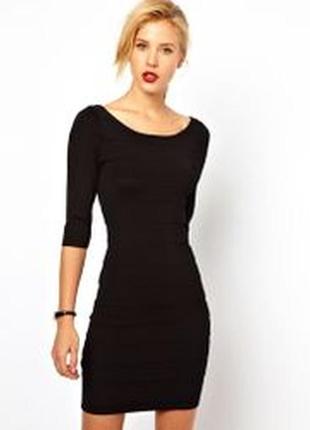 Маленькое черное платье мини платье в рубчик