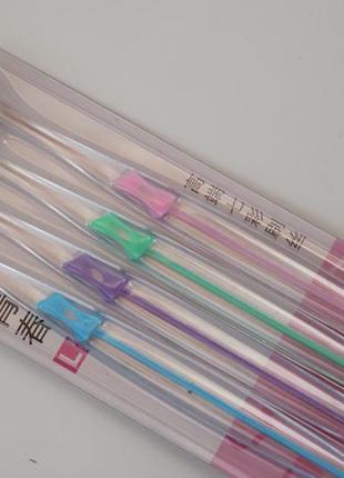 Набор зубных щеток с цветными щетинками из 4-х штук зубная щетка1 фото