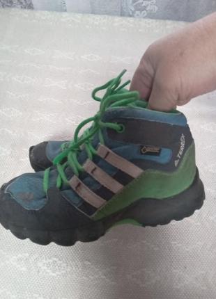 # ботиночки демисезон на мальчика 26 р.