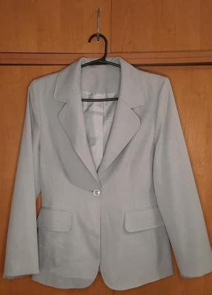 Сірий жіночий піджак м