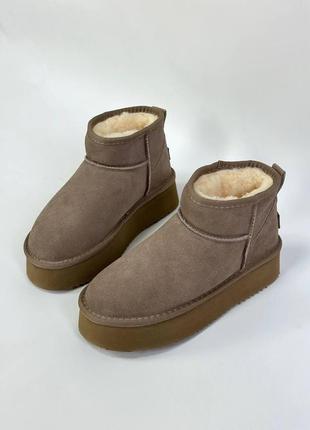 Женские сапоги ugg brow hs коричневые угги короткие на платформе замшевые с мехом (bon)